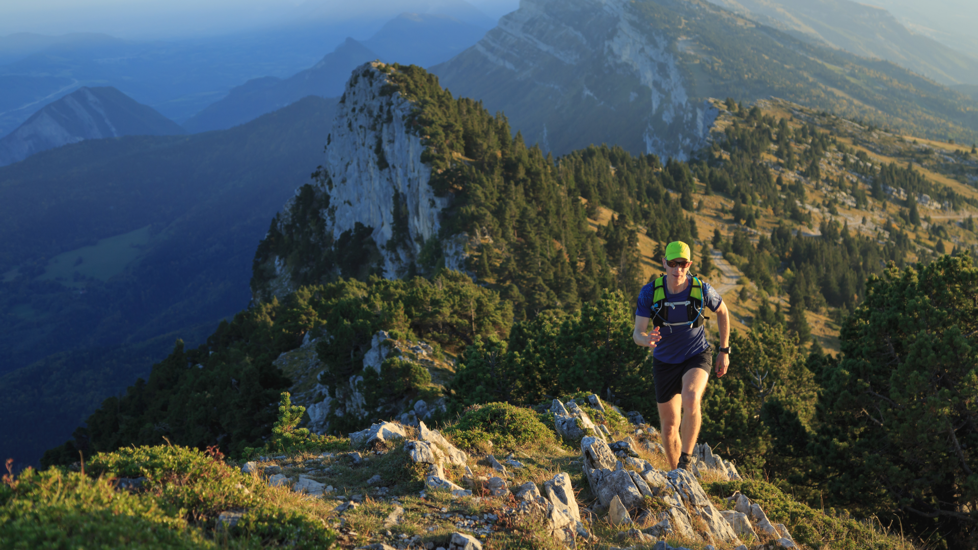 登山やランニングで使用する度付きスポーツサングラス
